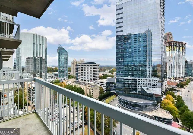 Photo 2 of Condo for sale at 3324 Peachtree Rd Ne #1403, Atlanta, GA 30326 | MLS# 10818223 | Listing updated on 2026-09-10