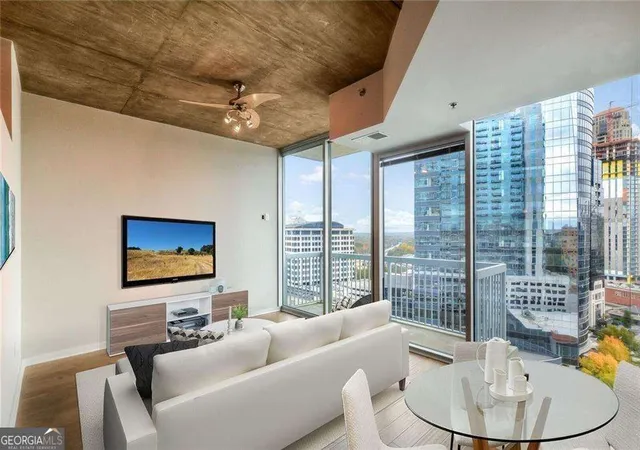 Photo 2 of Condo for sale at 3324 Peachtree Rd Ne #1403, Atlanta, GA 30326 | MLS# 10818223 | Listing updated on 2026-09-10