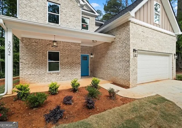 3rd image of 3902 Bouldercrest Rd Se, Ellenwood, GA 30294 | MLS# 10799287