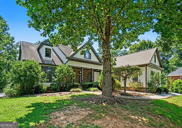 Photo 2 of Sale Pending at 2784 Lost Lakes Dr, Powder Springs, GA 30127 | MLS# 10826467 | Listing updated on 2026-09-04