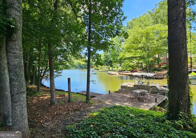 2nd image of 187 Shoreline Cir, Newnan, GA 30263 | MLS# 10730975