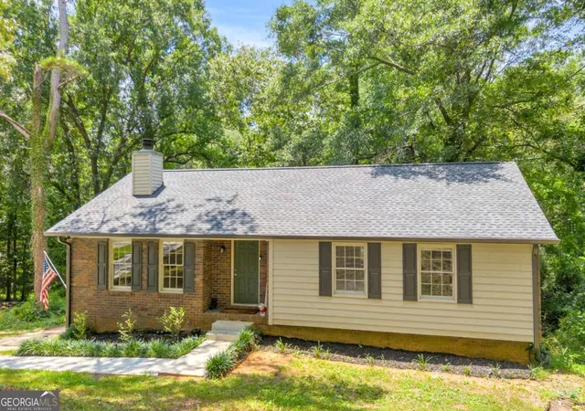 Photo 2 of Single family home for sale at 113 Crossbow Cir, Winterville, GA 30683 | MLS# 10803253 | Listing updated on 2026-09-13