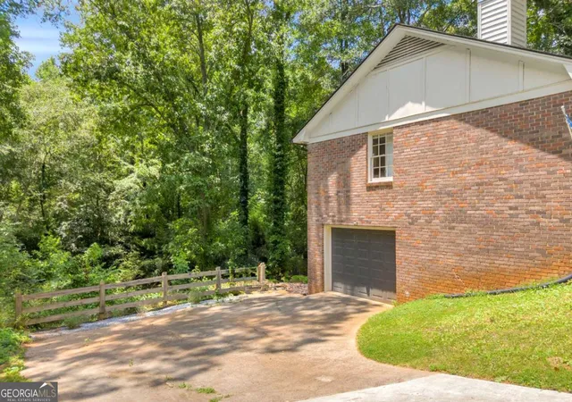 Photo 2 of Single family home for sale at 113 Crossbow Cir, Winterville, GA 30683 | MLS# 10803253 | Listing updated on 2026-09-13