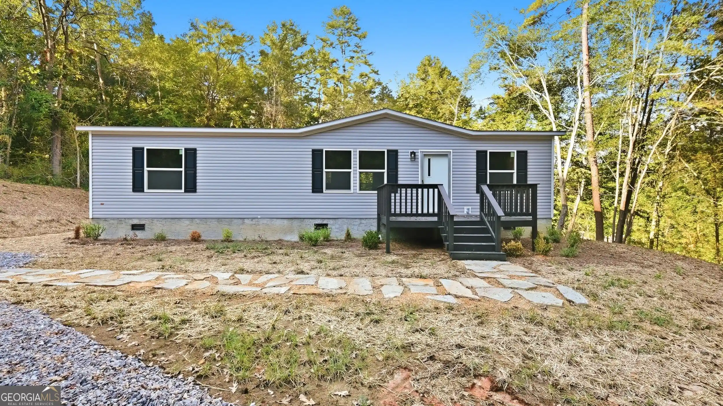 Photo 1 of Manufactured home for sale at 102 Morrison Ln, Ringgold, GA 30736 | MLS# 10855062 | Listing updated on 2026-10-13