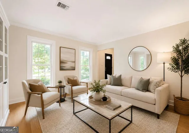 3rd image of 235 Barrington Dr E, Roswell, GA 30076 | MLS# 10821530