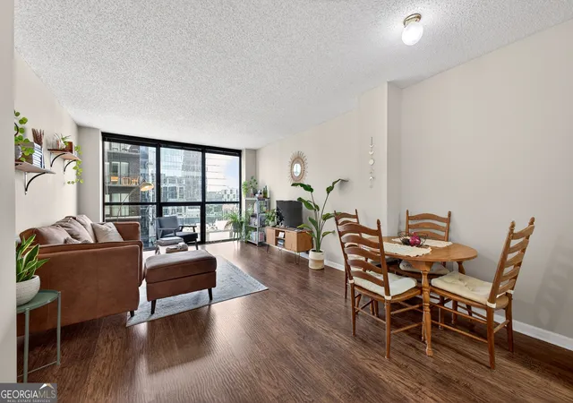 Photo 3 of Condo for sale at 1280 W Peachtree St NW #APT 2502, Atlanta, GA 30309 | MLS# 10732129 | Listing updated on 2026-10-06