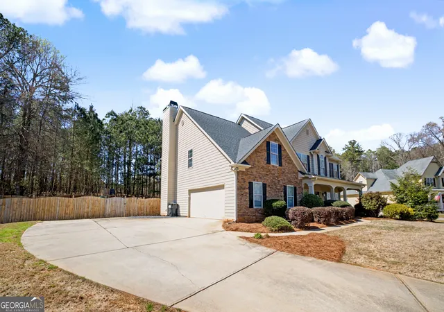 2nd image of 414 Long Shore Wy, Newnan, GA 30265 | MLS# 10817468