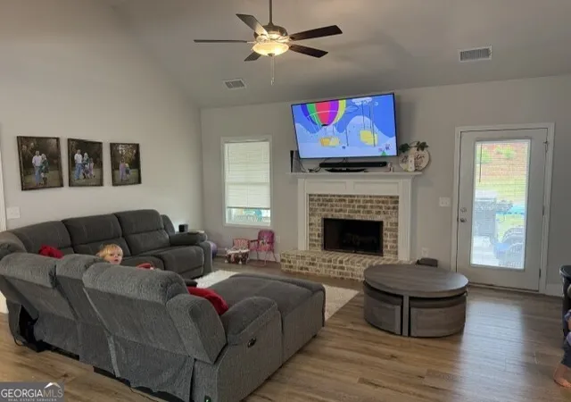 Photo 3 of Single family home for sale at 63 Beth Ann Ln, Commerce, GA 30529 | MLS# 10805231 | Listing updated on 2026-08-01
