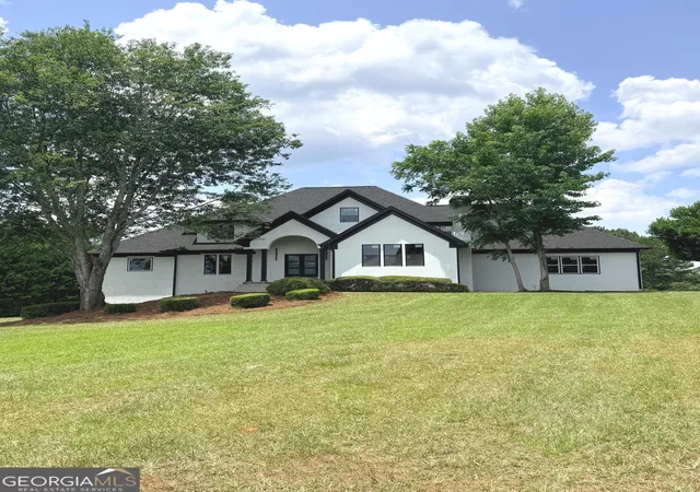 Photo 2 of Sale Pending at 145 Windy Ridge Ct, Fayetteville, GA 30214 | MLS# 10802131 | Listing updated on 2026-09-11