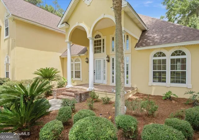 Photo 3 of Single family home for sale at 102 Laurel Grove Rd, Brunswick, GA 31523 | MLS# 10823528 | Listing updated on 2026-08-25
