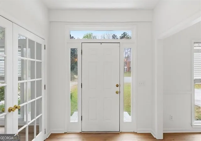 Photo 3 of Single family home for sale at 3560 Rosewicke Dr, Cumming, GA 30040 | MLS# 10822629 | Listing updated on 2026-09-14