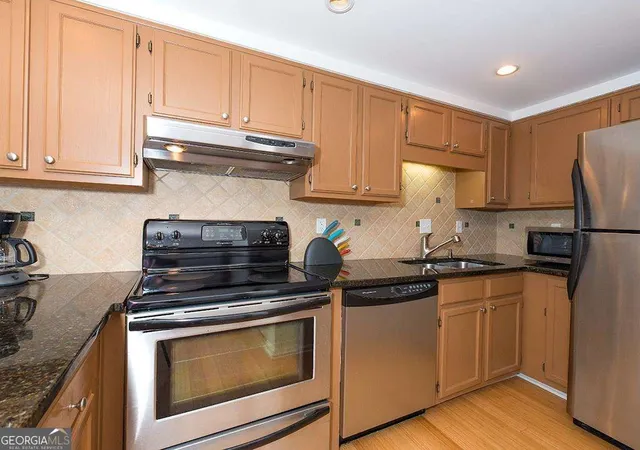 Listing Photo 5 - Condo for sale in building located at 199 14Th St Ne, Atlanta, GA 30309 - Unit #1209
