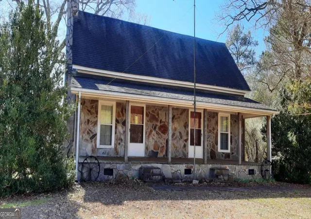 Photo 1 of Single family home for sale at 11953 Henderson Mountain Rd, Fairmount, GA 30139 | MLS# 10255906 | Listing updated on 2026-08-04