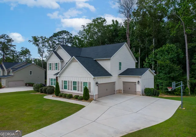 Photo 3 of Single family home for sale at 117 Brinley Dr, Sharpsburg, GA 30277 | MLS# 10792816 | Listing updated on 2026-08-10