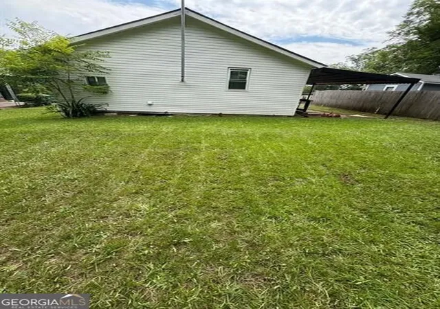 Photo 2 of Single family home for sale at 1050 N Clarke St, Milledgeville, GA 31061 | MLS# 10830602 | Listing updated on 2026-09-04