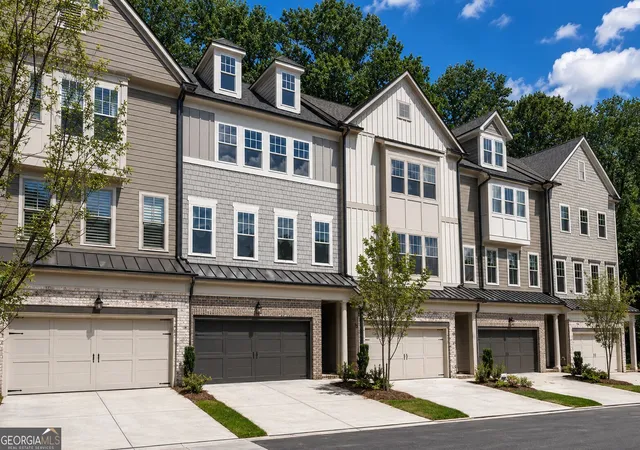 Photo 2 of Sale Pending at 1981 American Way #28, Kennesaw, GA 30144 | MLS# 10805412 | Listing updated on 2026-08-03