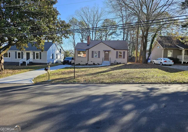 Photo 1 of Single family home for sale at 1215 Lyndale Dr Se, Atlanta, GA 30316 | MLS# 10725291 | Listing updated on 2026-04-26