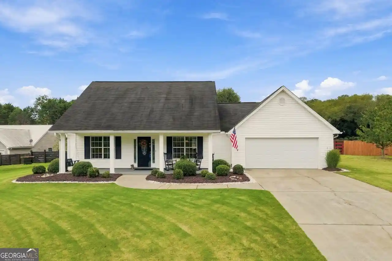 Photo 1 of Single family home for sale at 8225 Wimbledon Ct, Gainesville, GA 30506 | MLS# 10852101 | Listing updated on 2026-10-21