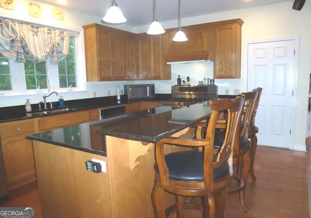 2nd image of 185 Sir Edward Teach Rd, Midway, GA 31320 | MLS# 10798345