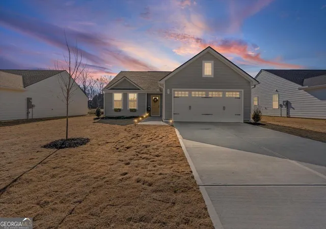 Photo 3 of Sale Pending at 37 Summer Club Blvd Nw, Rome, GA 30165 | MLS# 10835612 | Listing updated on 2026-09-11
