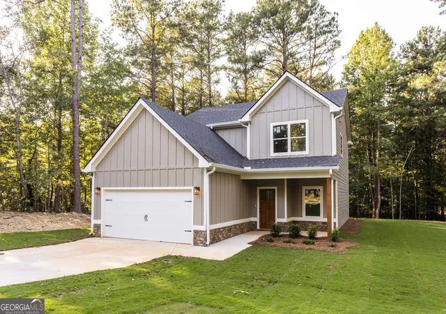 Photo 2 of Single family home for sale at 3705 Stone Lea Dr, Oxford, GA 30054 | MLS# 10828728 | Listing updated on 2026-09-02