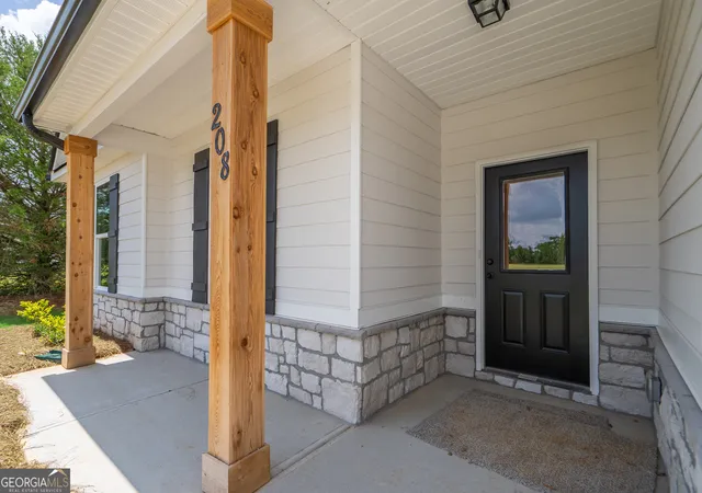 Photo 4 of Single family home for sale at 208 Squirrel Run, Good Hope, GA 30641 | MLS# 10753166 | Listing updated on 2026-07-20