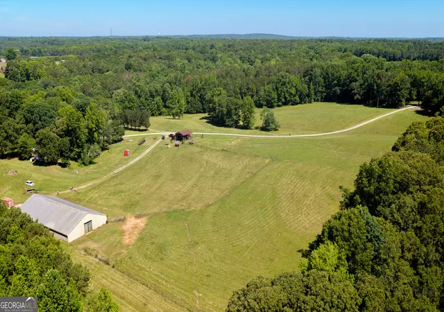 3rd image of 211 Little New York Rd, Carrollton, GA 30116 | MLS# 10785779