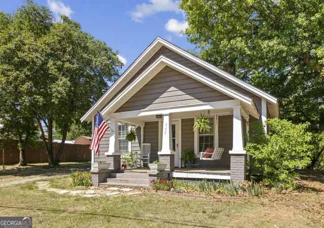 Photo 1 of Single family home for sale at 565 Williford St, Commerce, GA 30529 | MLS# 10834510 | Listing updated on 2026-10-03