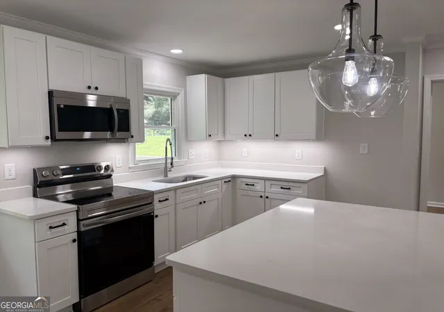 5th image of 237 S Myrtle St, Winder, GA 30680 | MLS# 10815694