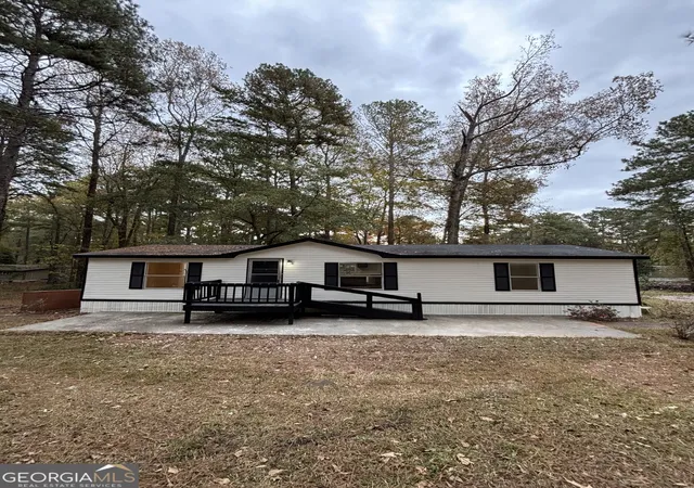 Photo 3 of Manufactured home for sale at 409 Paiute Rd, Locust Grove, GA 30248 | MLS# 10808417 | Listing updated on 2026-08-28