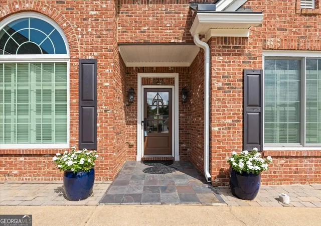 Photo 2 of Sale Pending at 222 Meadow Run, Carrollton, GA 30116 | MLS# 10829297 | Listing updated on 2026-08-26