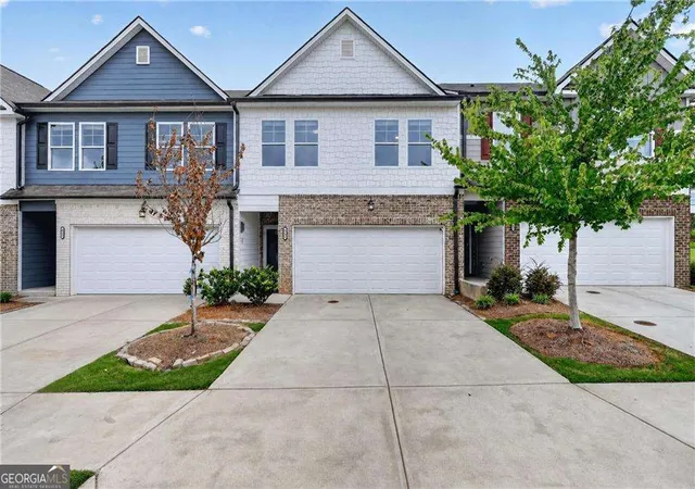 Photo 1 of Townhouse for sale at 4711 Fairfax Dr, Oakwood, GA 30566 | MLS# 10826811 | Listing updated on 2026-08-29