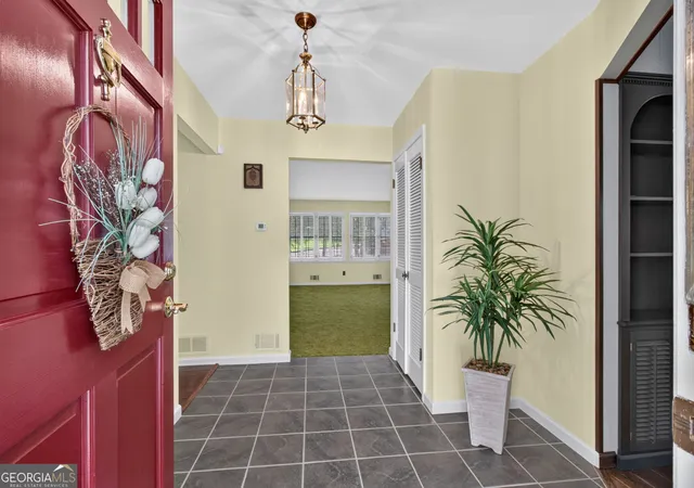 Photo 4 of Single family home for sale at 3028 St Charles Ave, Gainesville, GA 30504 | MLS# 10831725 | Listing updated on 2026-09-24