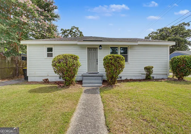 1st image of 1301 E 68th St, Savannah, GA 31404 | MLS# 10813908