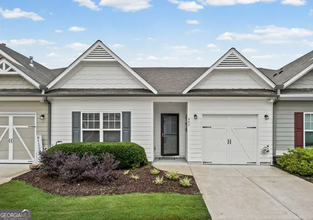 1st image of 402 Rockview Dr, Canton, GA 30114 | MLS# 10783807
