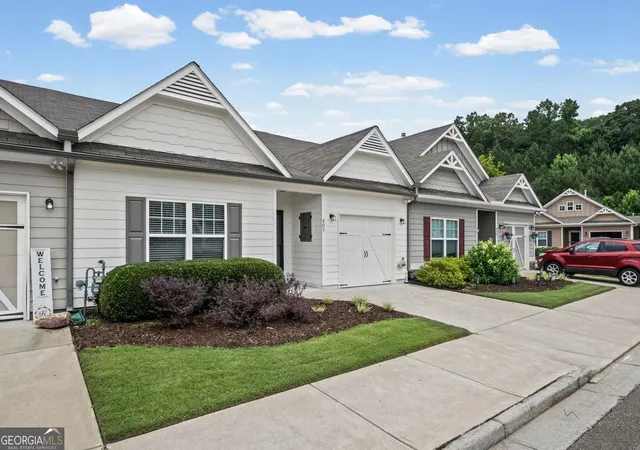 4th image of 402 Rockview Dr, Canton, GA 30114 | MLS# 10783807