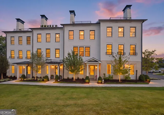 Photo 2 of Townhouse for sale at 635 Mayfair Ct, Alpharetta, GA 30009 | MLS# 10825641 | Listing updated on 2026-09-16