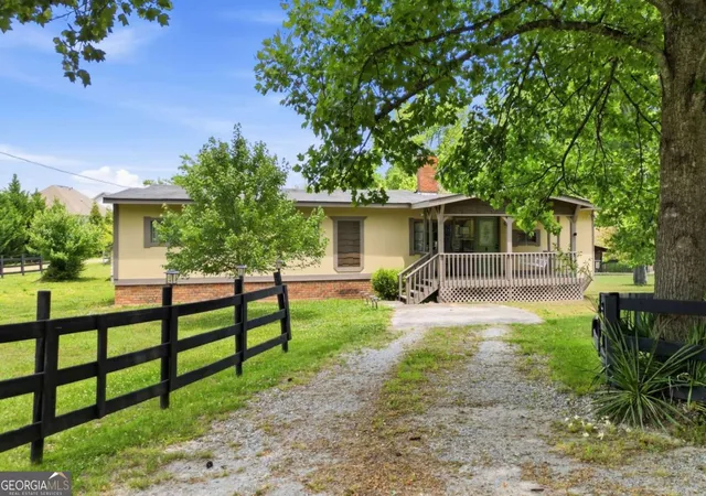 Photo 2 of Single family home for sale at 7470 Hightower Cir, Cumming, GA 30028 | MLS# 10771020 | Listing updated on 2026-08-27