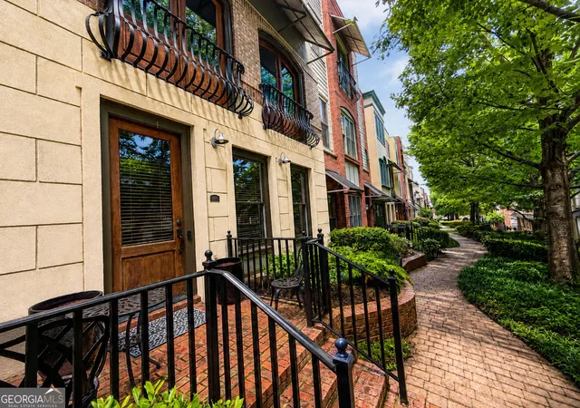 Homes for sale in Atlanta, GA | 1219 Mecaslin St Nw #1, Atlanta, GA 30318 | MLS# 10761022