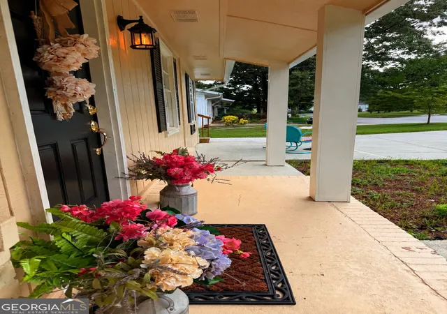 3rd image of 500 Oak Wy, Lawrenceville, GA 30046 | MLS# 10811673
