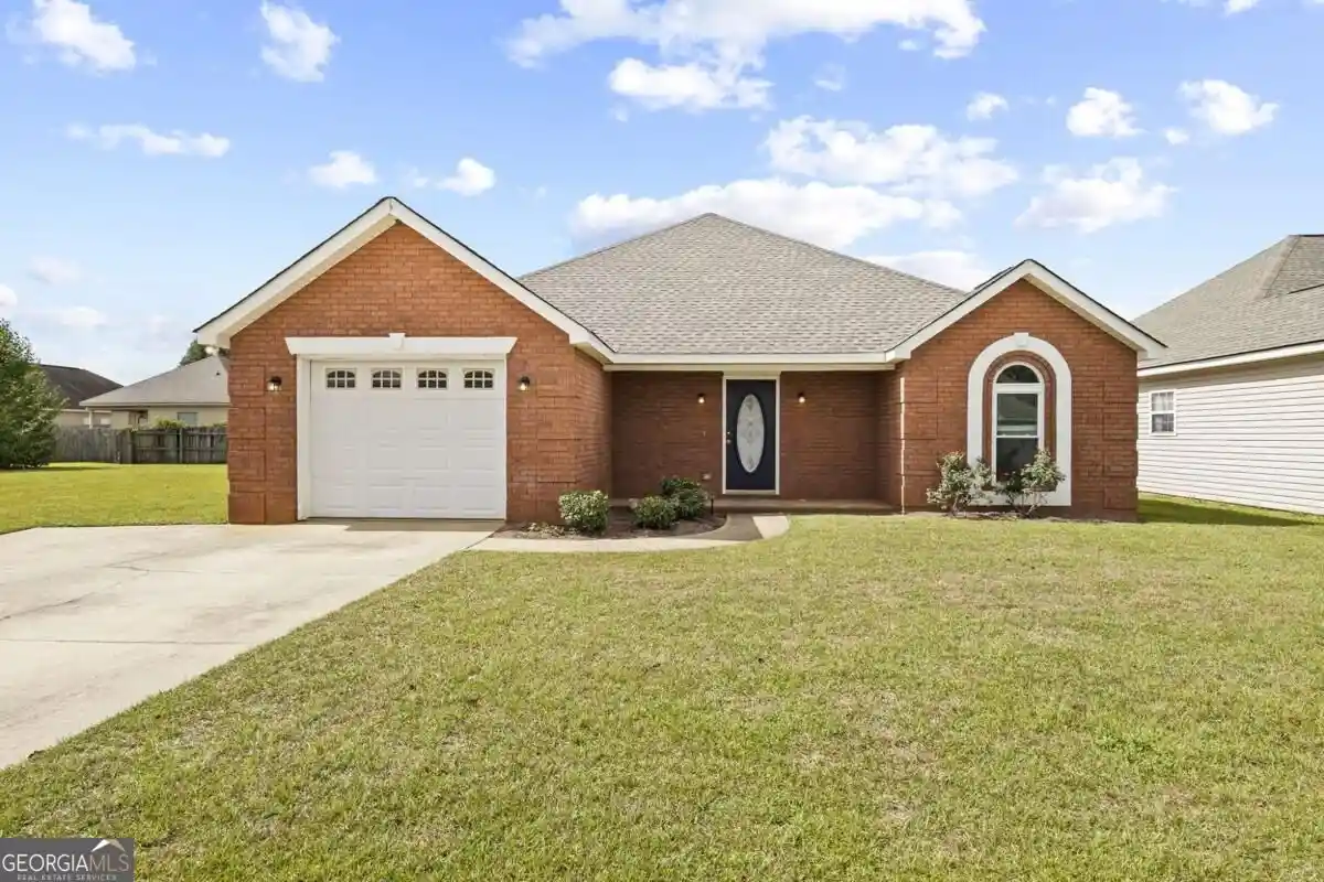 Photo 1 of Single family home for sale at 111 Alexandria Ct, Byron, GA 31008 | MLS# 10873951 | Listing updated on 2026-10-19