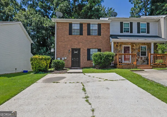 Homes for sale in Smyrna, GA | 1424 Springleaf Cir Se, Smyrna, GA 30080 | MLS# 10793784