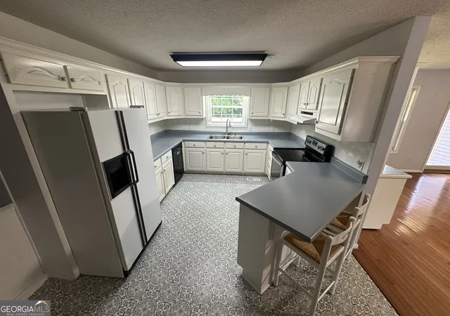 Photo 3 of Single family home for sale at 384 Sam Brown Blvd, Commerce, GA 30529 | MLS# 10760776 | Listing updated on 2026-10-08