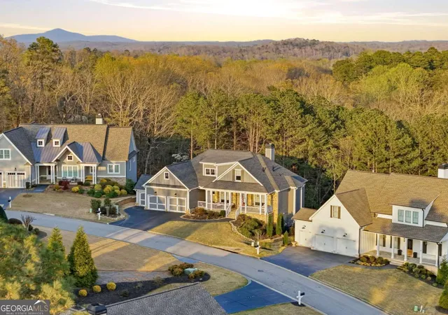Photo 3 of Single family home for sale at 195 Stoneridge Ct, Dawsonville, GA 30534 | MLS# 10724246 | Listing updated on 2026-08-20