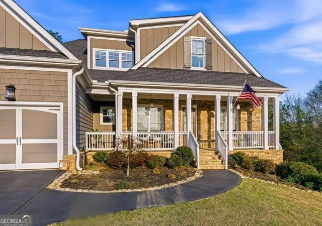 Photo 4 of Single family home for sale at 195 Stoneridge Ct, Dawsonville, GA 30534 | MLS# 10724246 | Listing updated on 2026-08-20