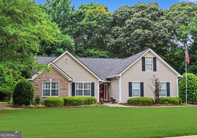 Photo 3 of Single family home for sale at 157 Cabots Creek Dr, Jefferson, GA 30549 | MLS# 10776933 | Listing updated on 2026-08-25