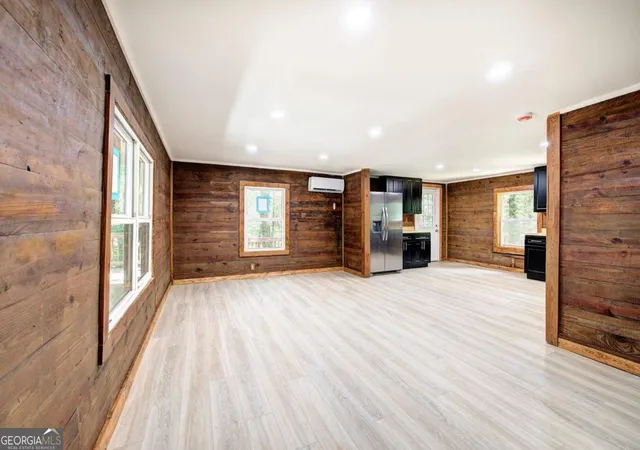 Photo 3 of Single family home for sale at 252 Hudson Way, Dalton, GA 30721 | MLS# 10828668 | Listing updated on 2026-10-15