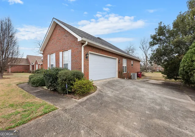 Photo 4 of Single family home for sale at 436 Joseph Chandler Dr, Macon, GA 31216 | MLS# 10464730 | Listing updated on 2026-01-28