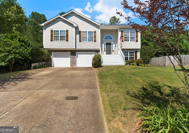 Photo 2 of Single family home for sale at 14 Bryan Springs Rd Sw, Rome, GA 30165 | MLS# 10769635 | Listing updated on 2026-09-07