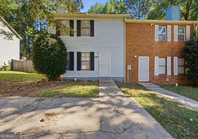 Photo 1 of Townhouse for sale at 5588 Windwood Rd, Atlanta, GA 30349 | MLS# 10876907 | Listing updated on 2026-10-27